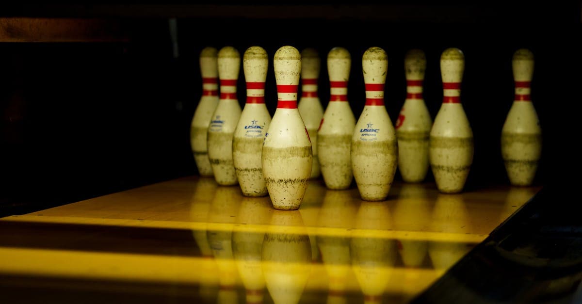 découvrez l'univers du bowling : divertissement, compétitions amicales et moments en famille. que vous soyez débutant ou expert, amusez-vous sur nos pistes modernes tout en savourant des snacks et boissons. rejoignez-nous pour une expérience inoubliable!