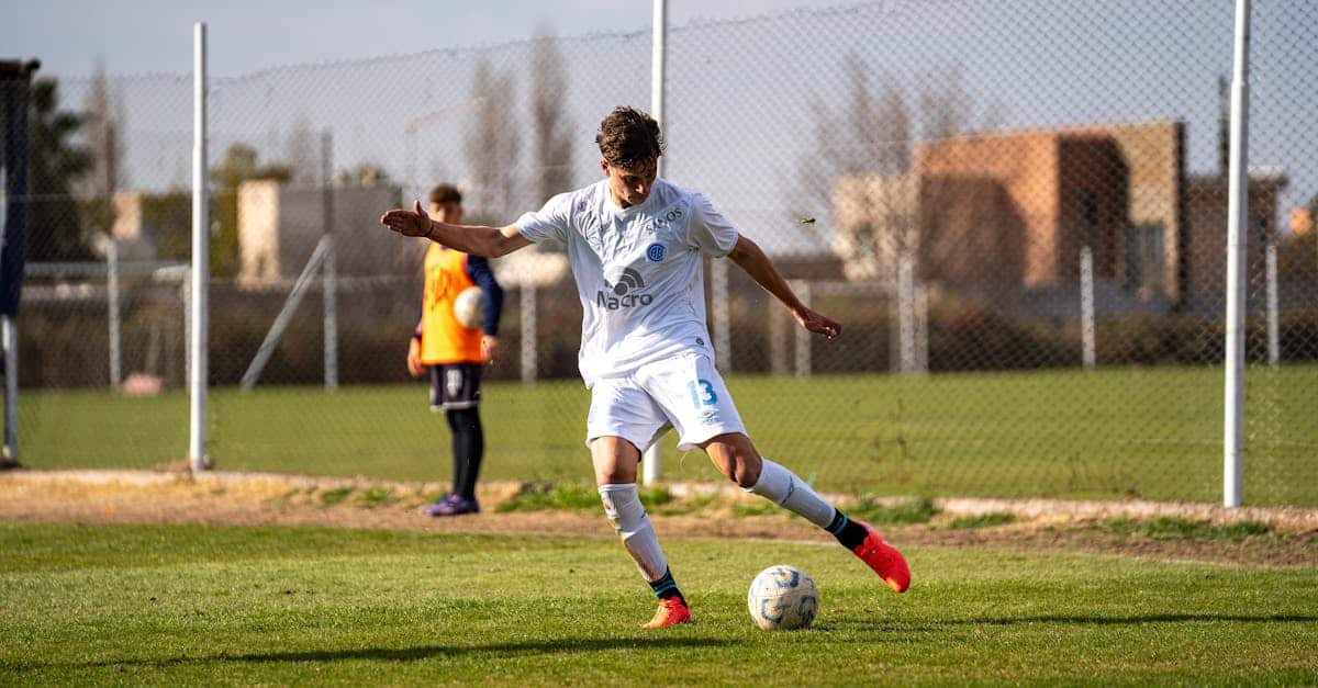 découvrez comment améliorer votre performance sportive grâce à des conseils d'experts, des techniques d'entraînement efficaces et une approche holistique visant à optimiser votre condition physique et mentale. atteignez vos objectifs sportifs avec des stratégies adaptées à votre discipline.