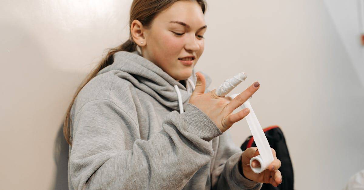 découvrez nos bandes de sport adhésives, idéales pour soutenir et protéger vos articulations lors de vos entraînements. parfaites pour les athlètes et amateurs de sport, nos bandes offrent une qualité professionnelle pour une performance optimale.