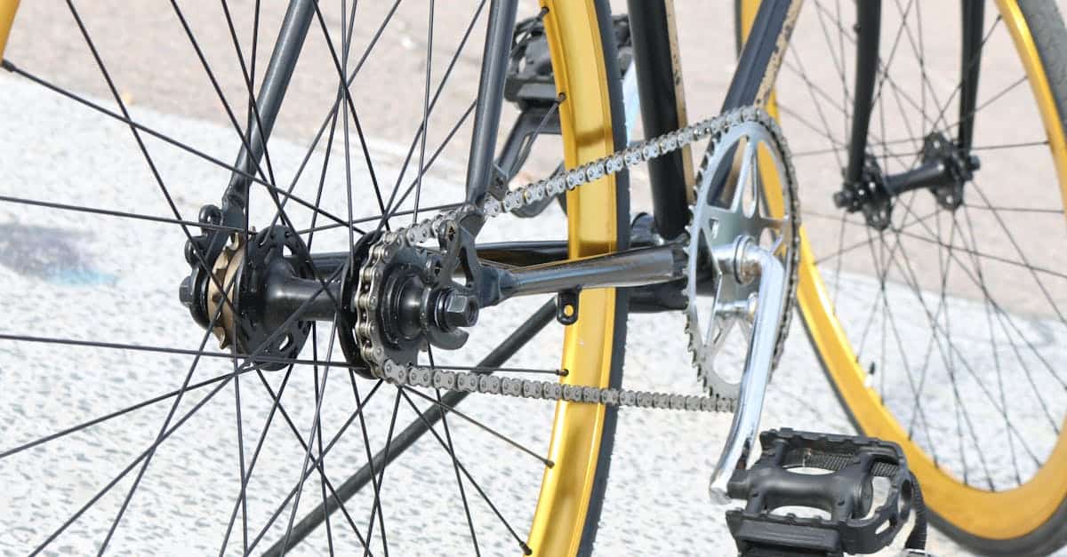 découvrez notre large sélection d'équipements de cyclisme de qualité pour tous les niveaux, alliant confort, performance et sécurité.